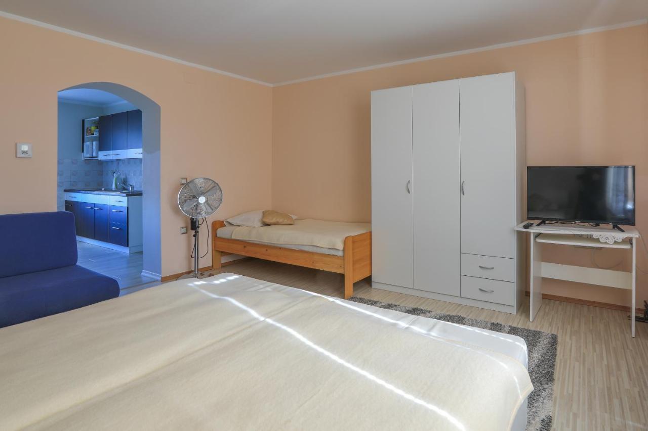Apartments Pr Fajfarju Блед Экстерьер фото