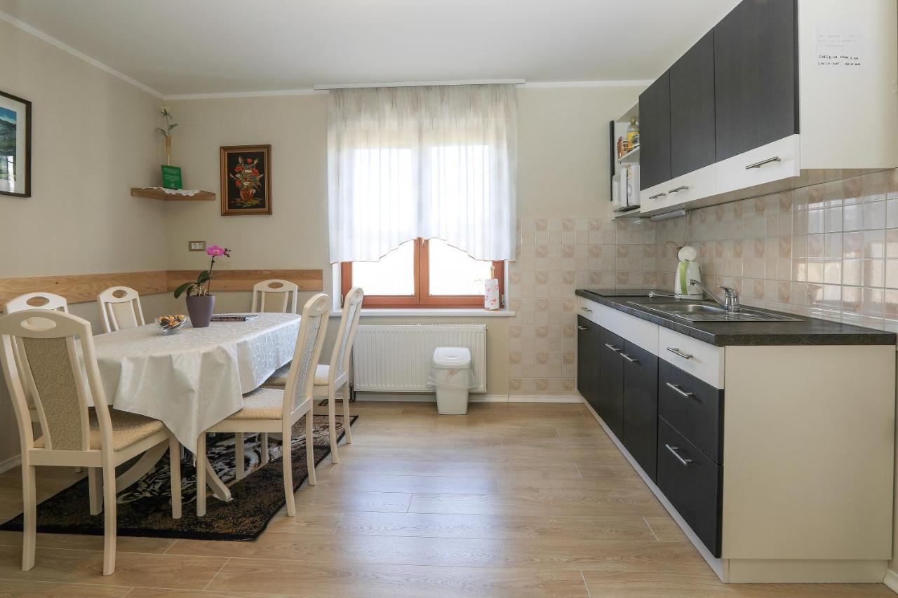 Apartments Pr Fajfarju Блед Экстерьер фото