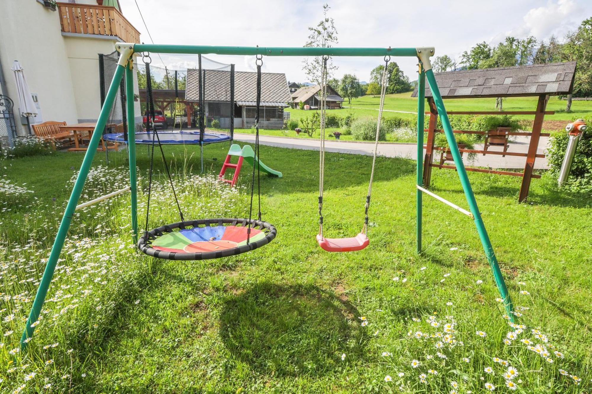 Apartments Pr Fajfarju Блед Экстерьер фото